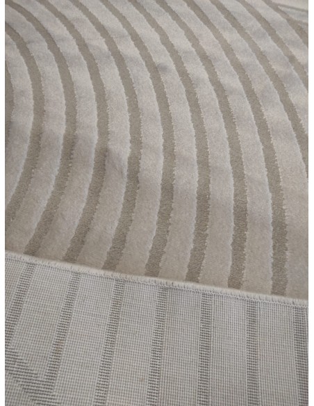 URGUP 040B - Tapis à motif géometrique couleur Beige